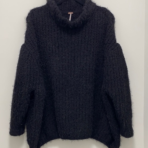 Free People Oasis Black Funnel Neck Eyelash Oversized Slouchy Sweater Tunic XL - Picture 15 of 15